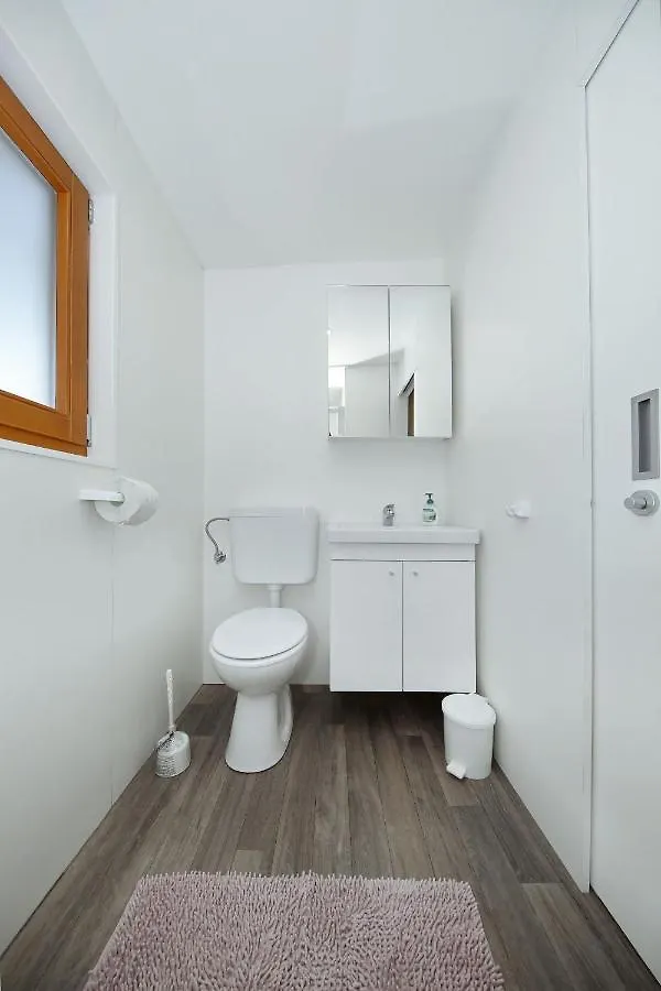 Mobile Home Kalcit Biograd Na Moru